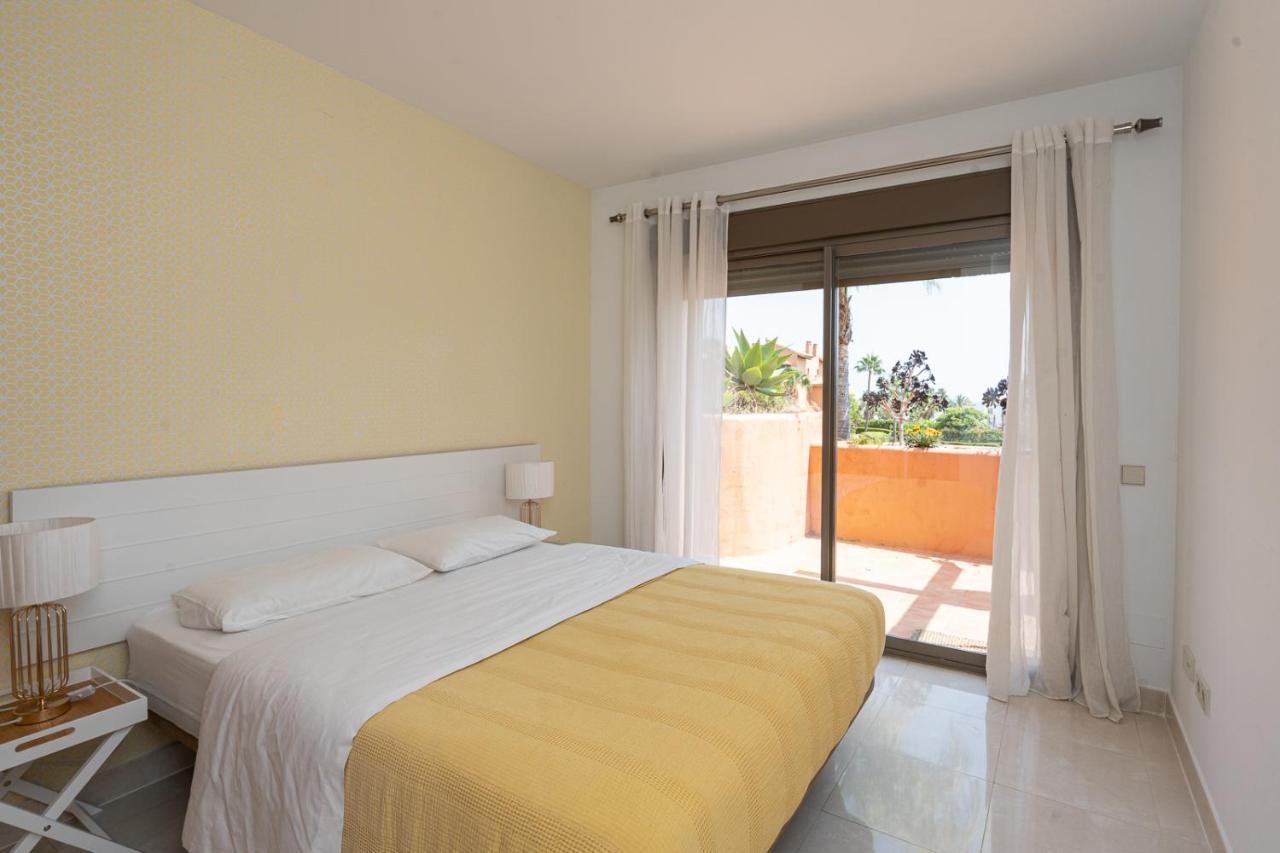 El Sol Sotoserena 2 Bedroom Apartment Estepona Buitenkant foto